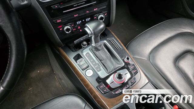 Audi A4 30 TDI Dynamic B8 2016 — фото 9