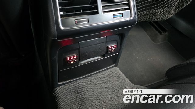 Audi A4 30 TDI Dynamic B8 2016 — фото 18