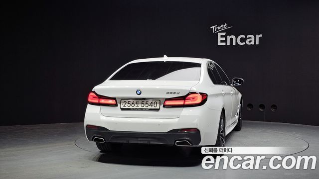 BMW 5 Series (G30) 523d M Sport 2023 — фото 4
