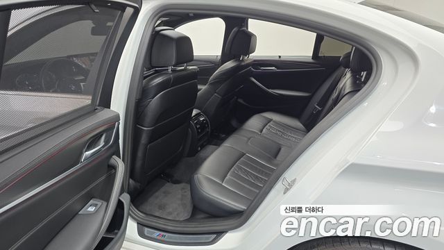 BMW 5 Series (G30) 523d M Sport 2023 — фото 11