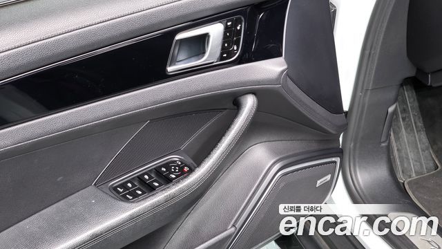 Porsche Panamera (971) 3.0 AWD 2018 — фото 17