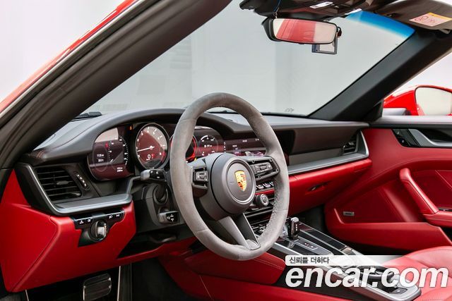 Porsche 911 (992) Carrera 4 Cabriolet 2020 — фото 10