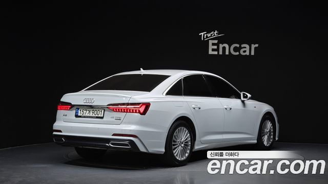 Audi A6 (C8) 45 TFSI Quattro Premium 2021 — фото 2