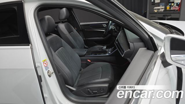 Audi A6 (C8) 45 TFSI Quattro Premium 2021 — фото 12