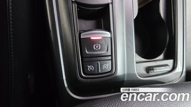 Renault Korea SM6 2.0 GDe SE 2017 — фото 17