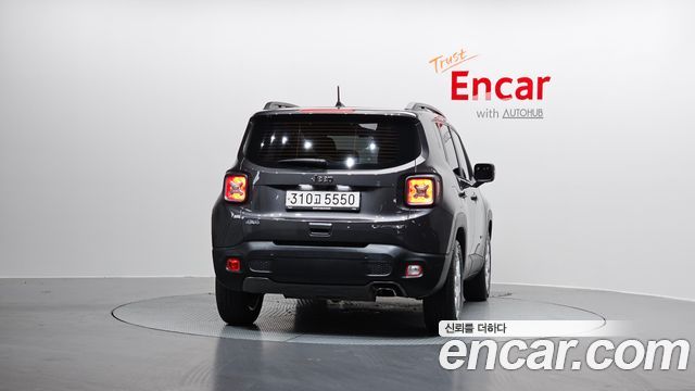 Jeep Renegade 2.4 Limited 2021 — фото 4