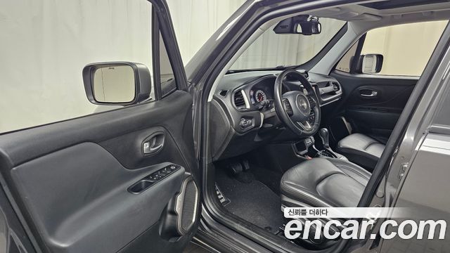 Jeep Renegade 2.4 Limited 2021 — фото 10