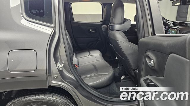 Jeep Renegade 2.4 Limited 2021 — фото 12