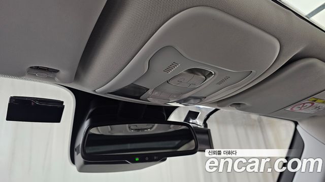 Jeep Renegade 2.4 Limited 2021 — фото 18