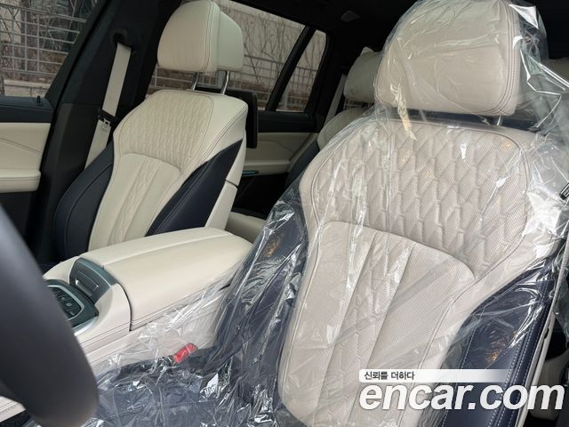 BMW X7 (G07) xDrive 40i M Sport Online Exclusive Edition 6 Seater 2022 — фото 10