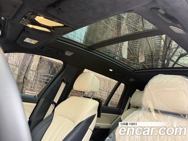 BMW X7 (G07) xDrive 40i M Sport Online Exclusive Edition 6 Seater 2022 — фото 15