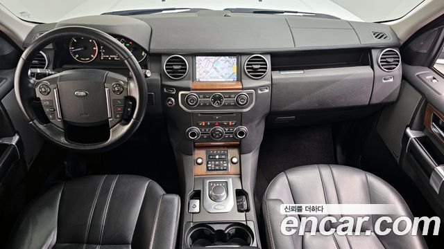Land Rover Discovery 4 3.0 SDV6 SE 2016 — фото 7