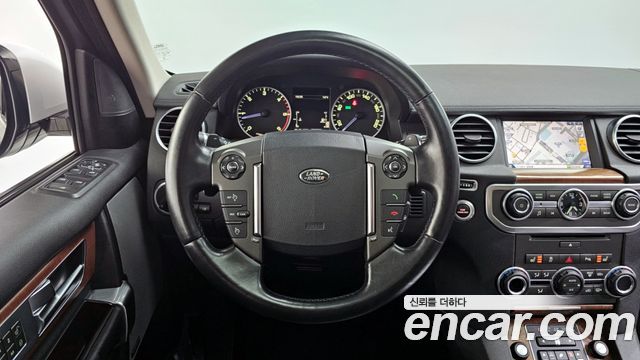 Land Rover Discovery 4 3.0 SDV6 SE 2016 — фото 13