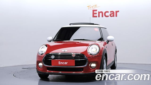 MINI Cooper D Standard 3rd 2018 — фото 3