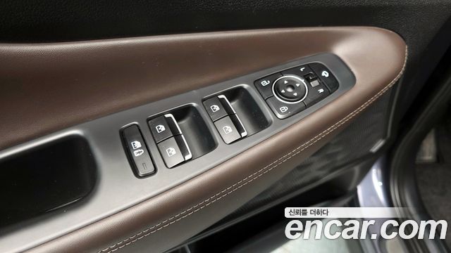Hyundai Santa Fe Gasoline 2.5T 2WD Prestige 2021 — фото 11