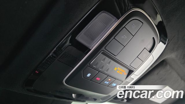 Hyundai Santa Fe Gasoline 2.5T 2WD Prestige 2021 — фото 15