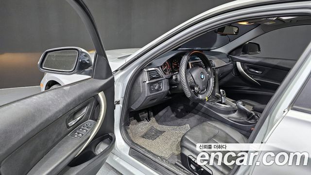 BMW 3 Series (F30) 320d 2013 — фото 10