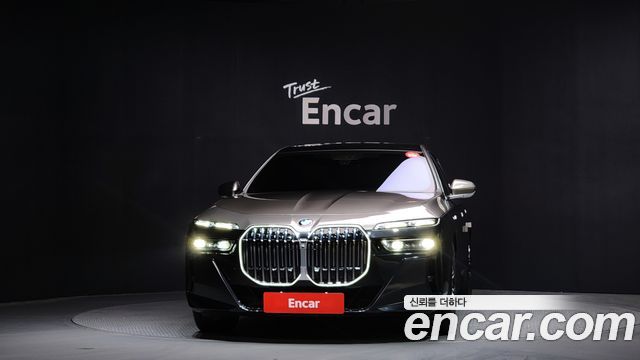 BMW 7 Series (G70) 740i xDrive M Sport 2024 — фото 3