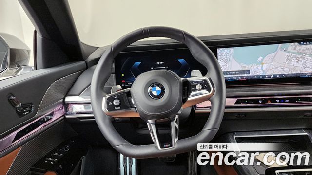 BMW 7 Series (G70) 740i xDrive M Sport 2024 — фото 13