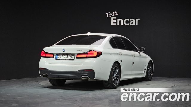 BMW 5 Series (G30) 520i M Sport 2022 — фото 2