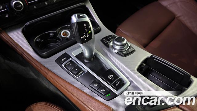 BMW 5 Series (F10) 525d xDrive M Sport Touring 2012 — фото 9