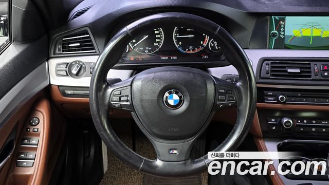 BMW 5 Series (F10) 525d xDrive M Sport Touring 2012 — фото 15