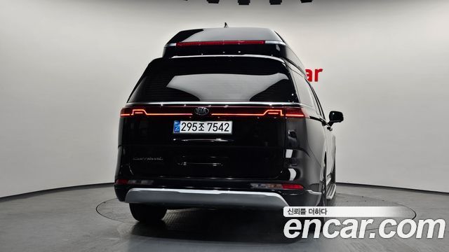 Kia Carnival (IV) Diesel 9-Seater Hi-Limousine Signature 2021 — фото 4