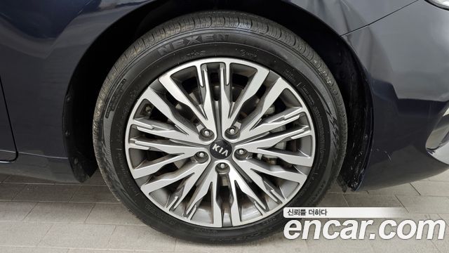 Kia K7 Premier 3.0 GDI Noblesse 2021 — фото 5