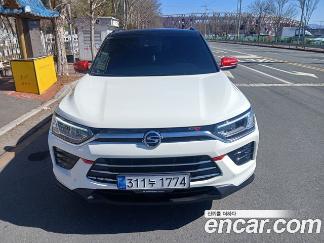 KG Mobility (SsangYong) Beautiful Korando Gasoline 1.5 2WD R-Plus