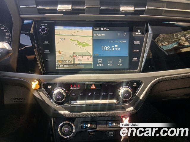KG Mobility (SsangYong) Beautiful Korando Gasoline 1.5 2WD R-Plus 2022 — фото 10