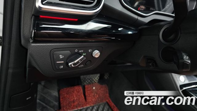 Audi Q5 (FY) 45 TFSI Quattro Premium 2021 — фото 18