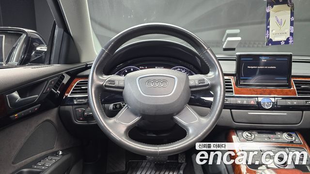 Audi A8 4.2 FSI Quattro D4 2011 — фото 13