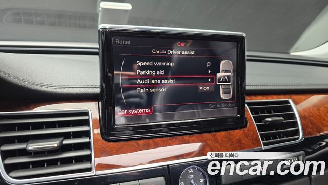 Audi A8 4.2 FSI Quattro D4 2011 — фото 16