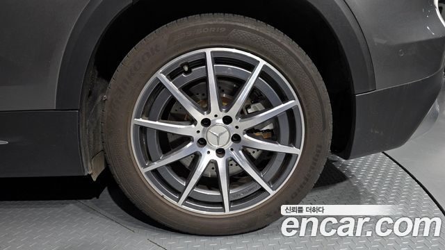Mercedes-Benz GLB-Class (X247) AMG GLB35 4MATIC 2022 — фото 5