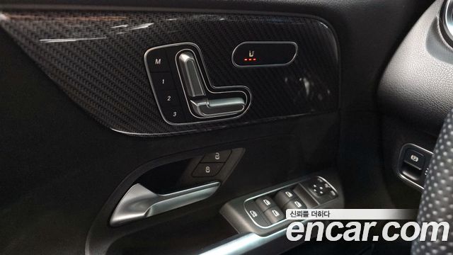 Mercedes-Benz GLB-Class (X247) AMG GLB35 4MATIC 2022 — фото 18