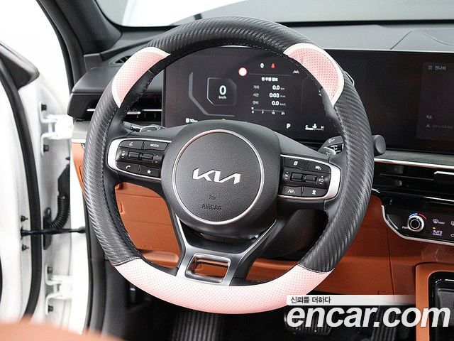 Kia K5 (III) 1.6 Turbo Noblesse 2025 — фото 19