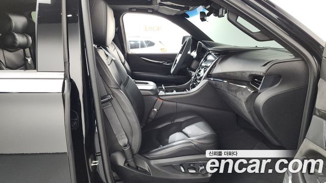 Cadillac Escalade 6.2 ESV 4th 2018 — фото 11
