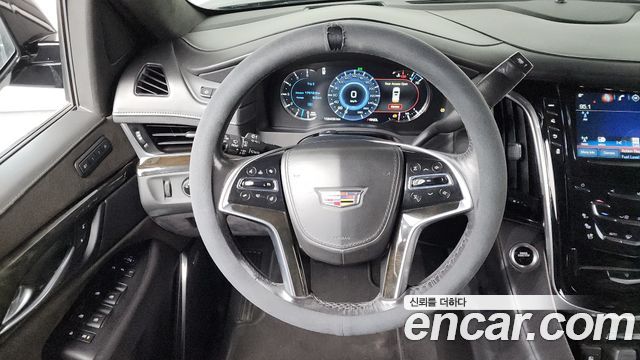 Cadillac Escalade 6.2 ESV 4th 2018 — фото 13