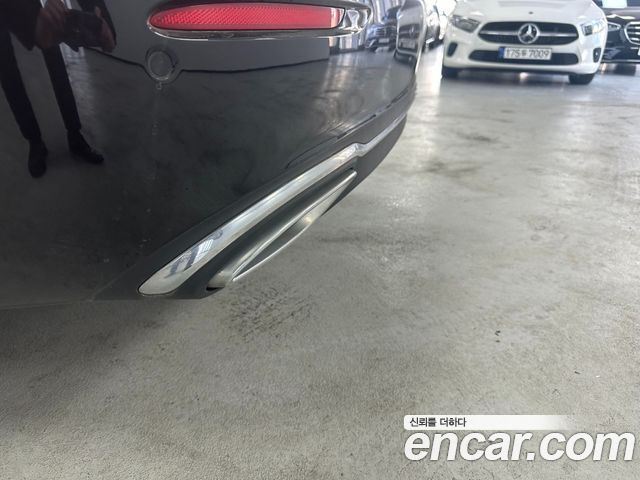 Mercedes-Benz E-Class (W213) E350 4MATIC Exclusive 2023 — фото 24
