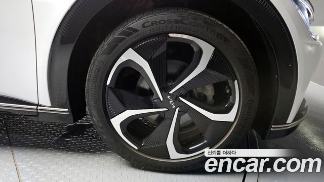 Kia EV6 Long Range Earth 2023 — фото 5