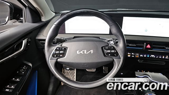 Kia EV6 Long Range Earth 2023 — фото 13