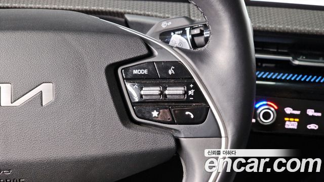 Kia EV6 Long Range Earth 2023 — фото 17