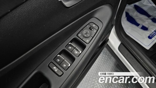 Hyundai Santa Fe Gasoline 2.5T 2WD Prestige 2021 — фото 12