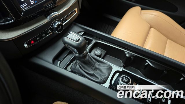 Volvo XC60 (II) D5 Inscription 2019 — фото 9