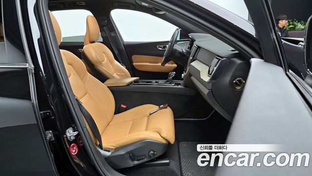 Volvo XC60 (II) D5 Inscription 2019 — фото 10