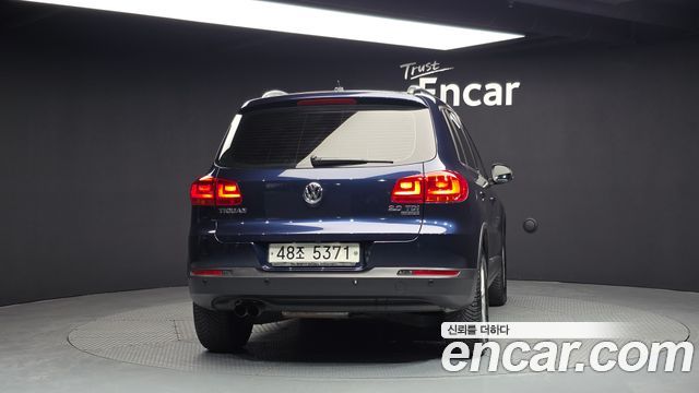 Volkswagen Tiguan 2.0 TDI Comfort 5N 2015 — фото 4