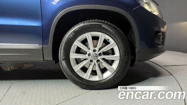 Volkswagen Tiguan 2.0 TDI Comfort 5N 2015 — фото 5