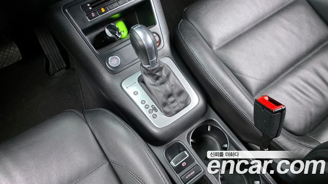 Volkswagen Tiguan 2.0 TDI Comfort 5N 2015 — фото 9
