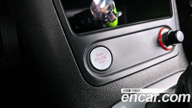 Volkswagen Tiguan 2.0 TDI Comfort 5N 2015 — фото 19