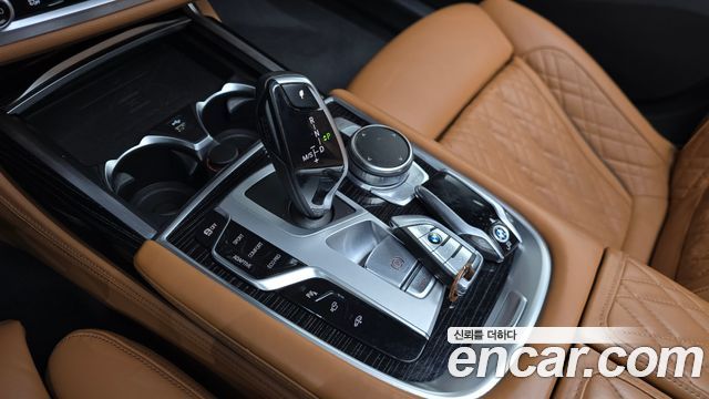 BMW 7 Series (G11) 730Ld xDrive M Sport 2021 — фото 9